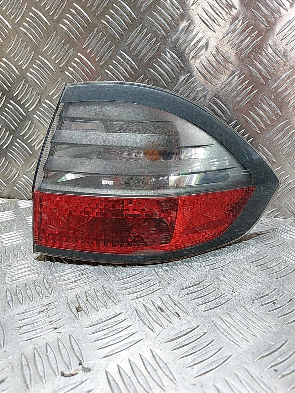 Fanale posteriore principale destro (luci) FORD S-MAX 1 PHASE 1 Diésel - 1