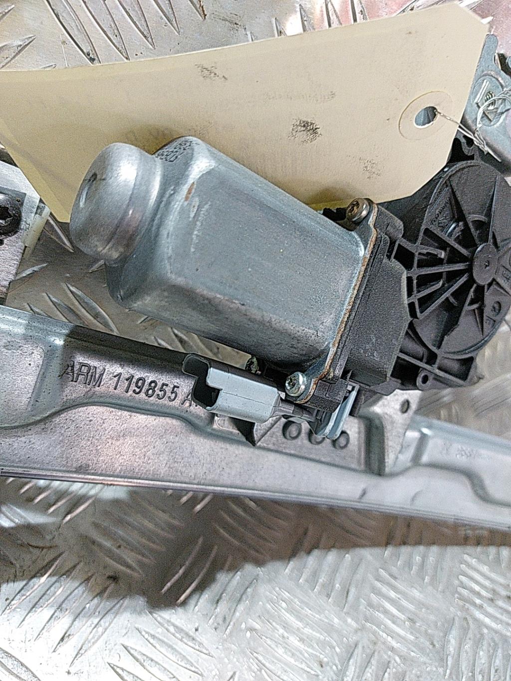 Alzacristalli elettrico anteriore destro PEUGEOT 207 PHASE 1 Gasolina - 1