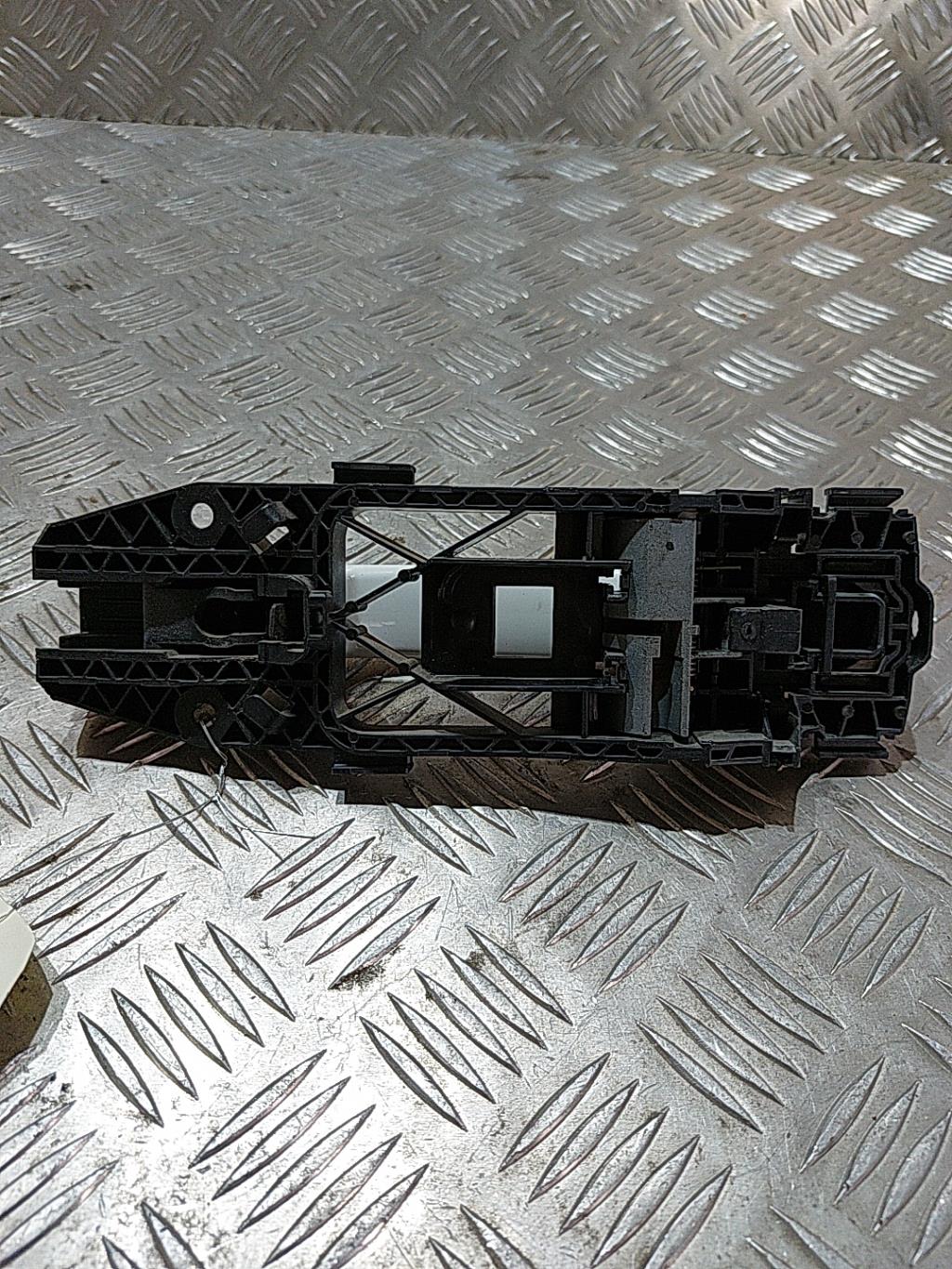 Maniglia portiera anteriore destra VOLKSWAGEN POLO 5 PHASE 2 Diésel - 1