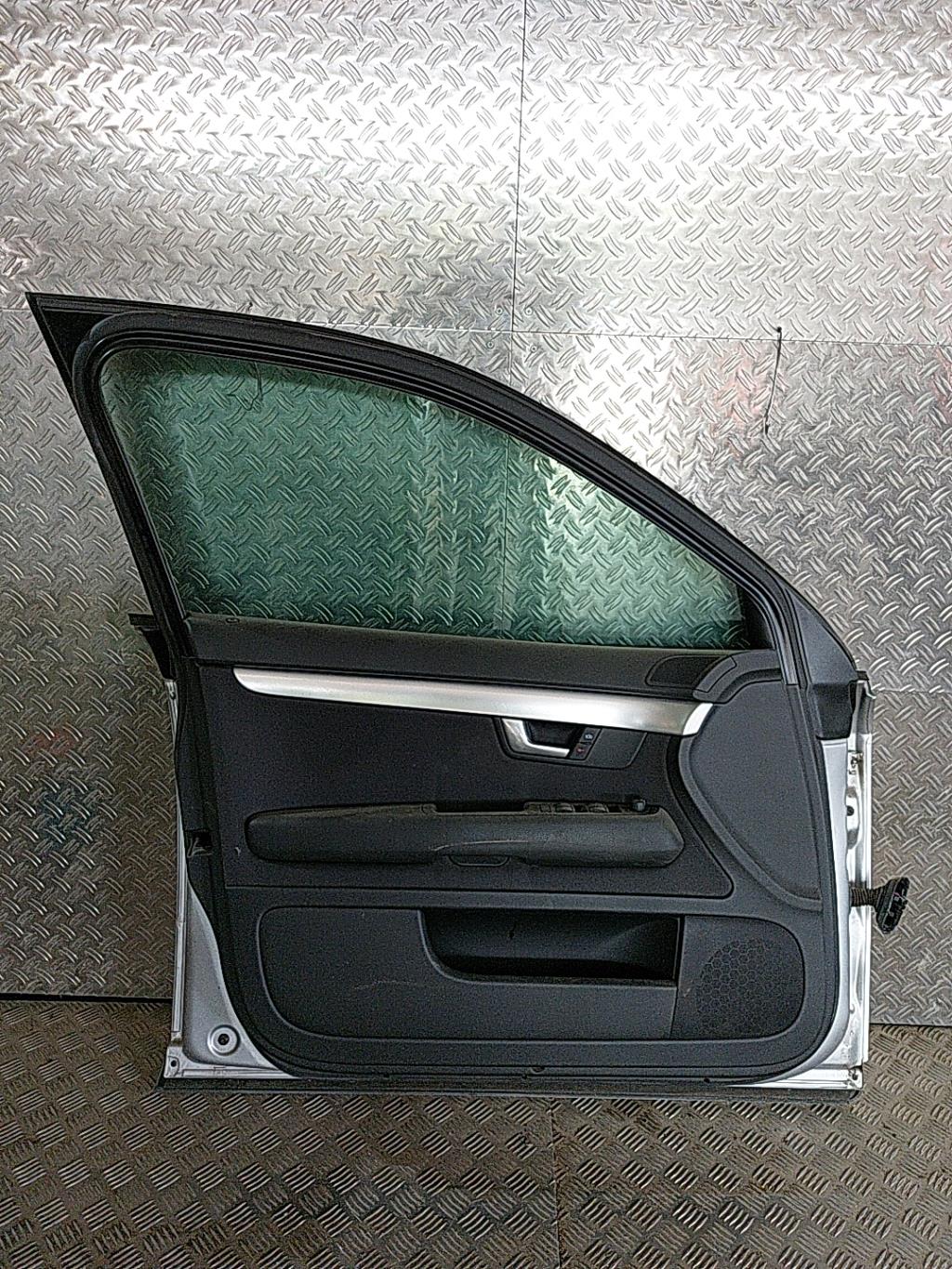 Porte avant gauche AUDI A4 2 PHASE 2 Diesel - 1