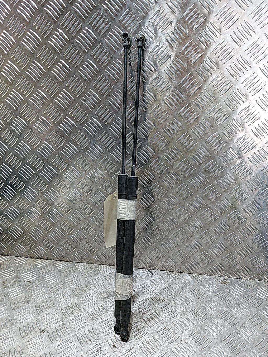 Verin de capot CITROEN C6 Diesel - 1