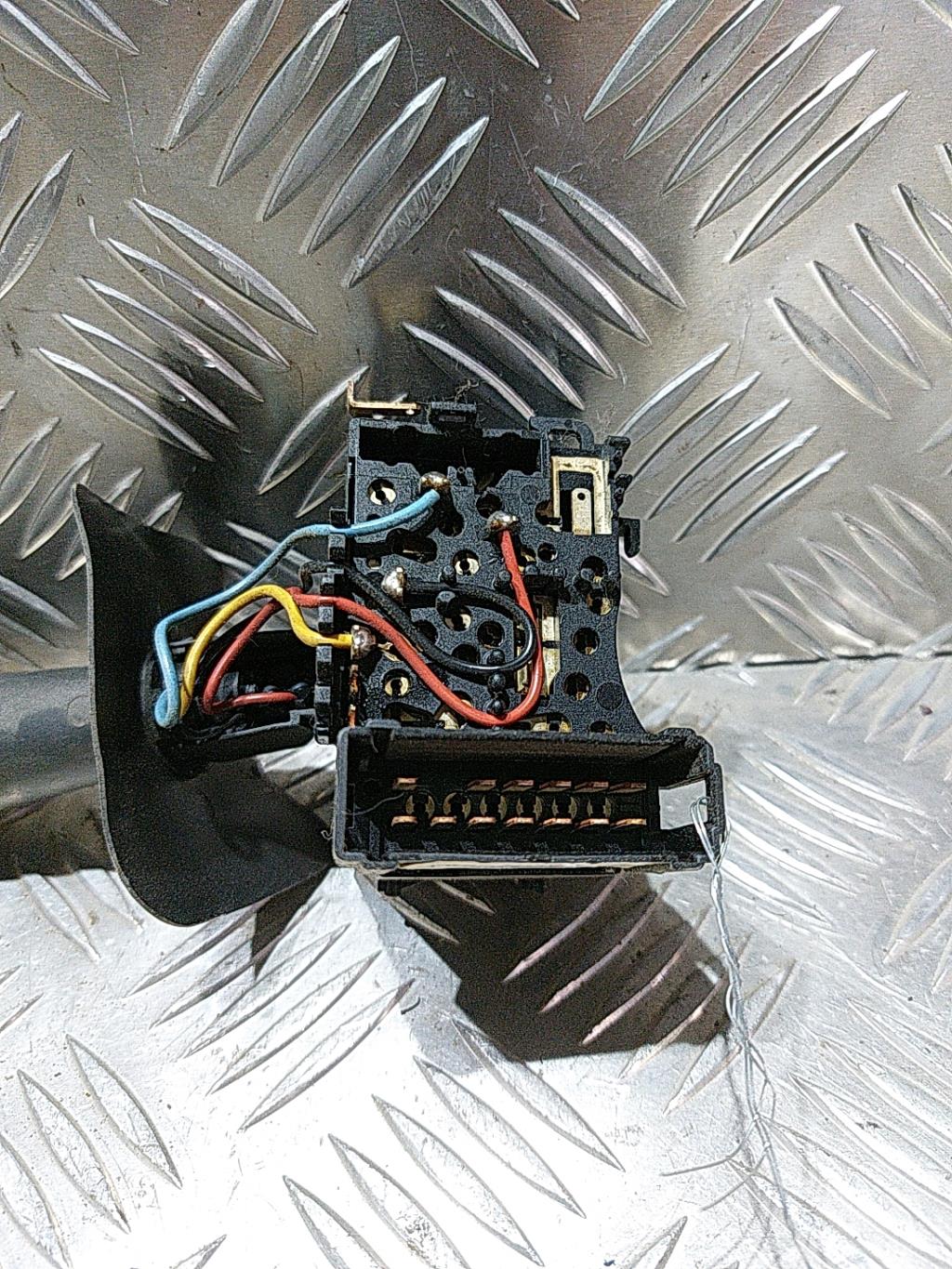Commodo phare DACIA SANDERO 1 Essence/GPL - 1