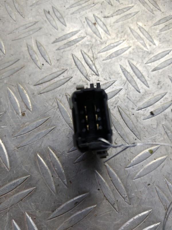 Interruttore lavacristalli posteriore destro RENAULT CLIO 3 PHASE 1 Diésel - 1