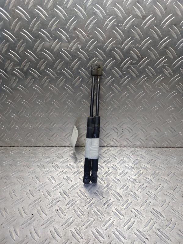 Verin de capot VOLVO XC 70 2 PHASE 1 BREAK Diesel - 1