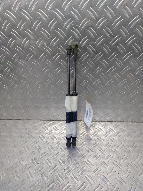 Verin de capot BMW SERIE 5 E60 PHASE 2 Diesel - 1