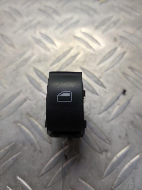 Interruttore lavacristalli anteriore destro AUDI A3 2 PHASE 2 Diésel - 1