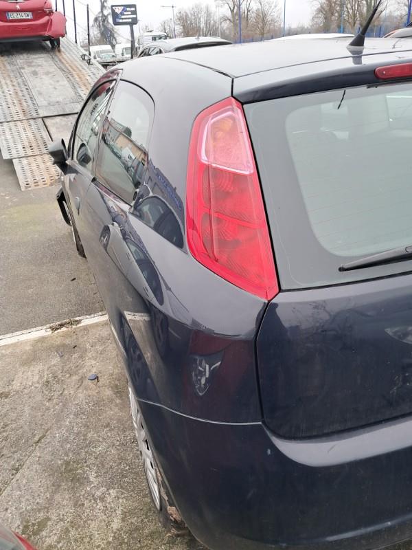 Fanale posteriore principale sinistro (luci) FIAT GRANDE PUNTO Gasolina - 1