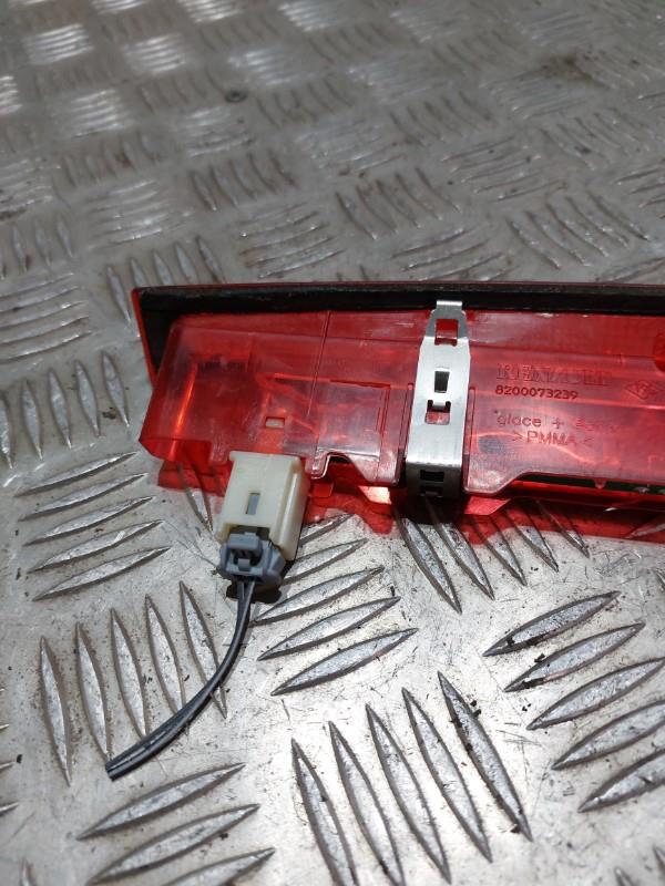 Feu arriere stop central RENAULT MEGANE 2 PHASE 2 Diesel - 1
