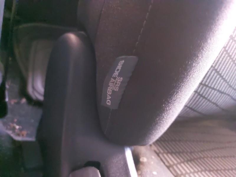 Sedile passeggero TOYOTA AVENSIS 3 PHASE 1 BREAK Diésel - 1