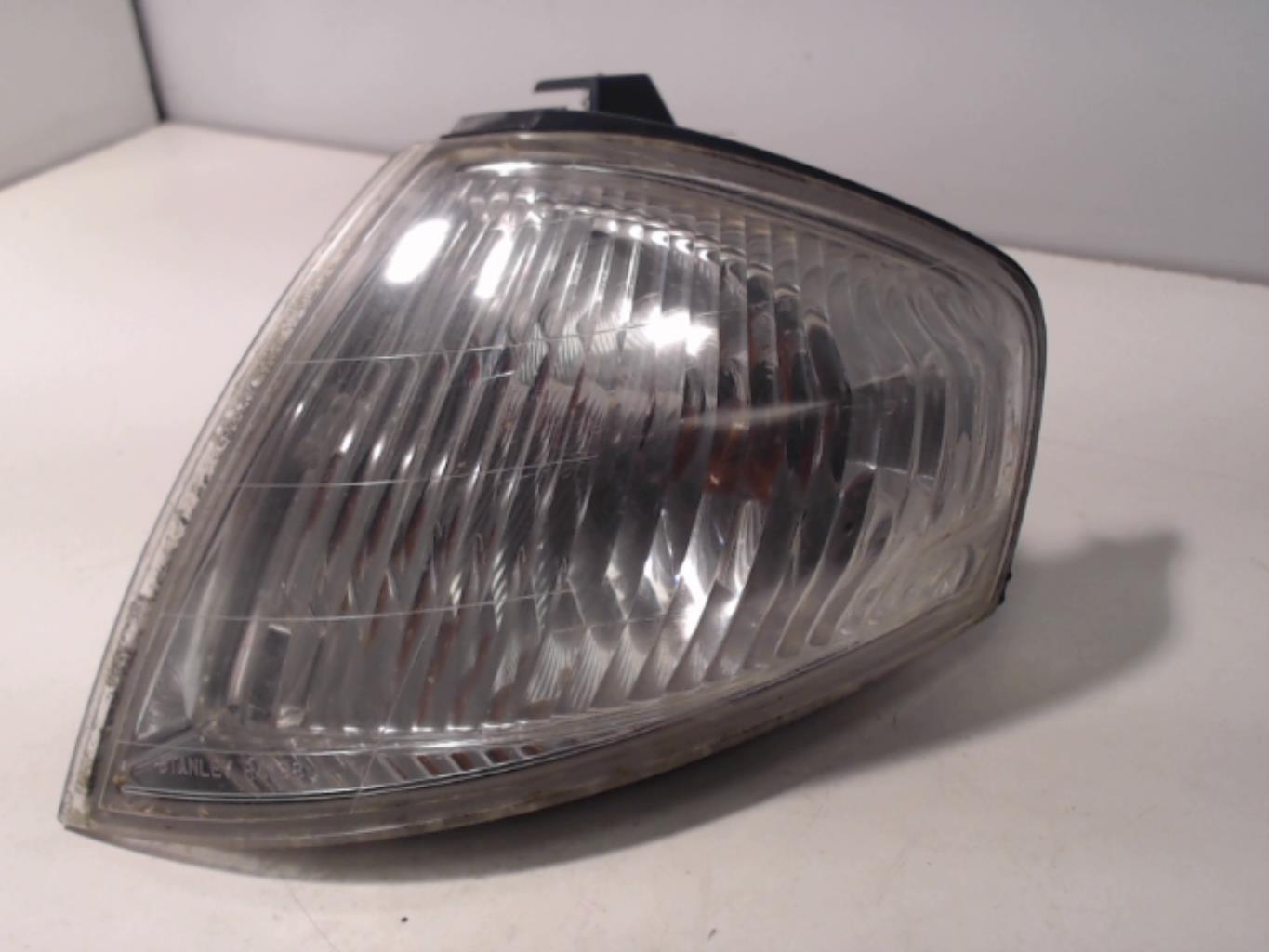 Gruppo ottico anteriore secondario sinistro (luci)(freccia) MAZDA 323 6 Diésel - 1