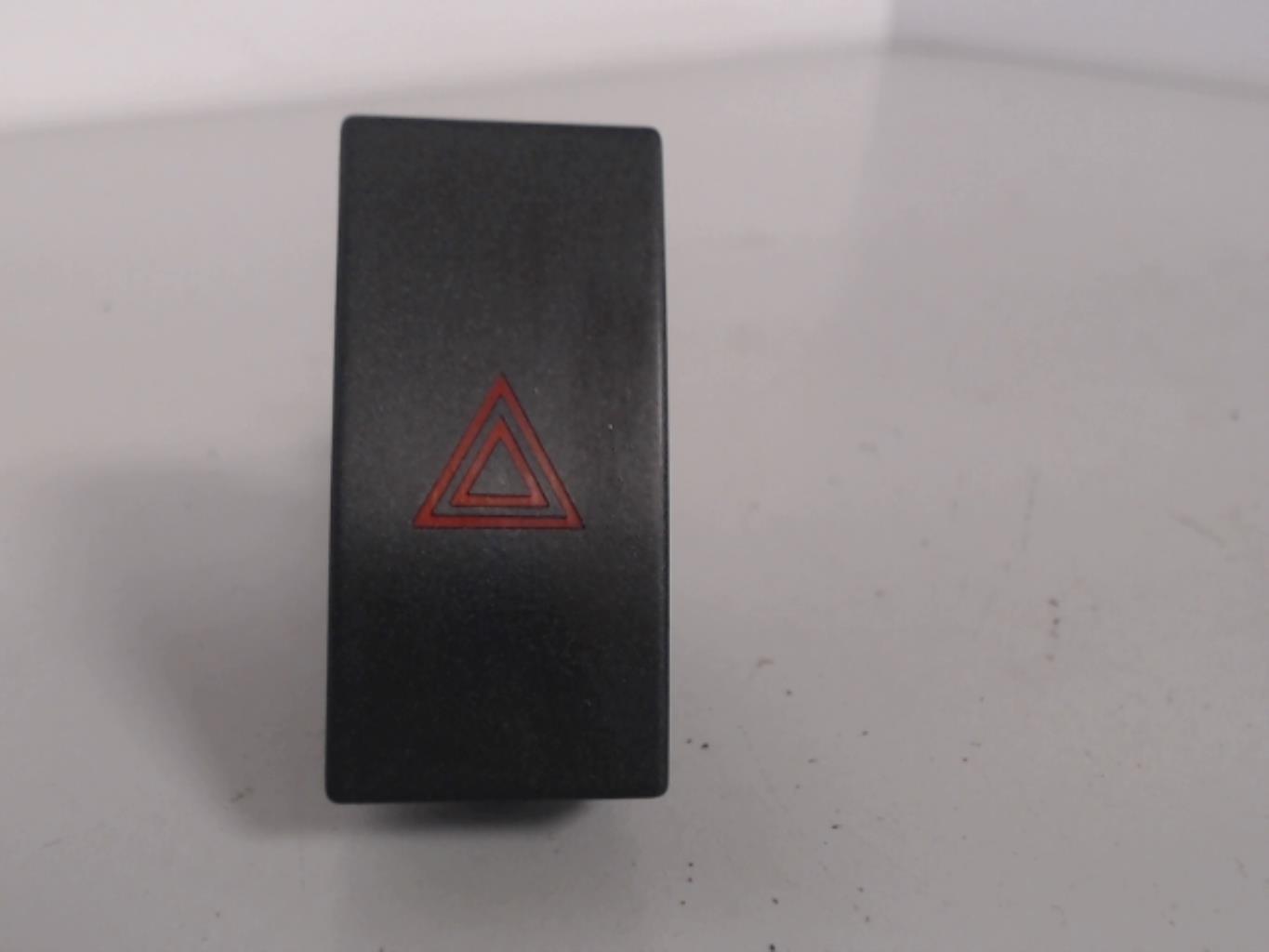 Bouton de warning FORD C-MAX 1 PHASE 1 Diesel - 1