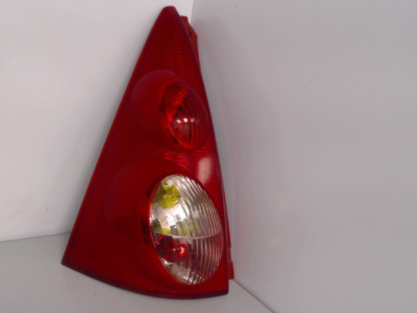 Fanale posteriore principale sinistro (luci) PEUGEOT 107 PHASE 1 Gasolina - 1