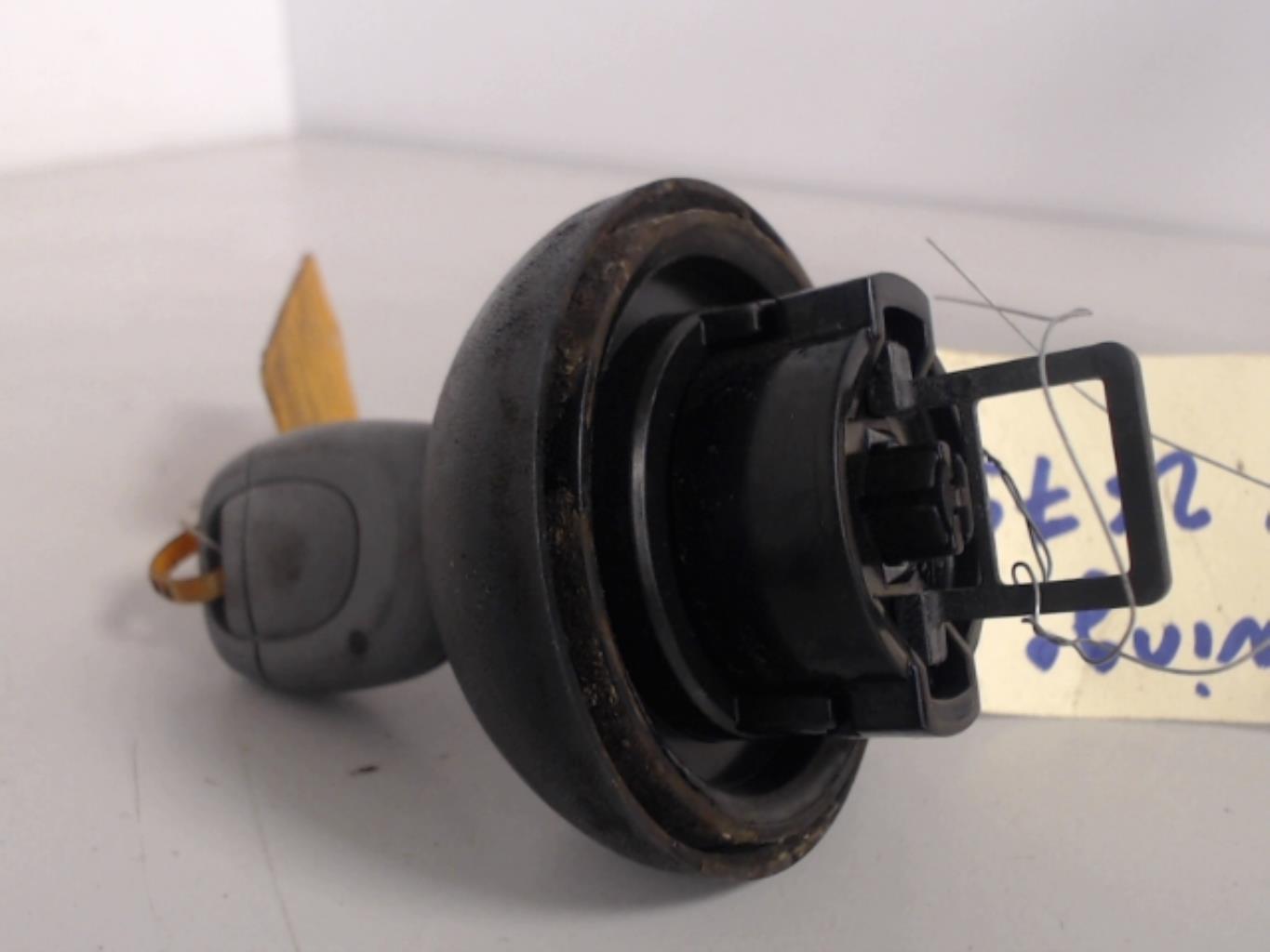 Bouchon de carburant RENAULT TWINGO 1 PHASE 3 Essence - 1