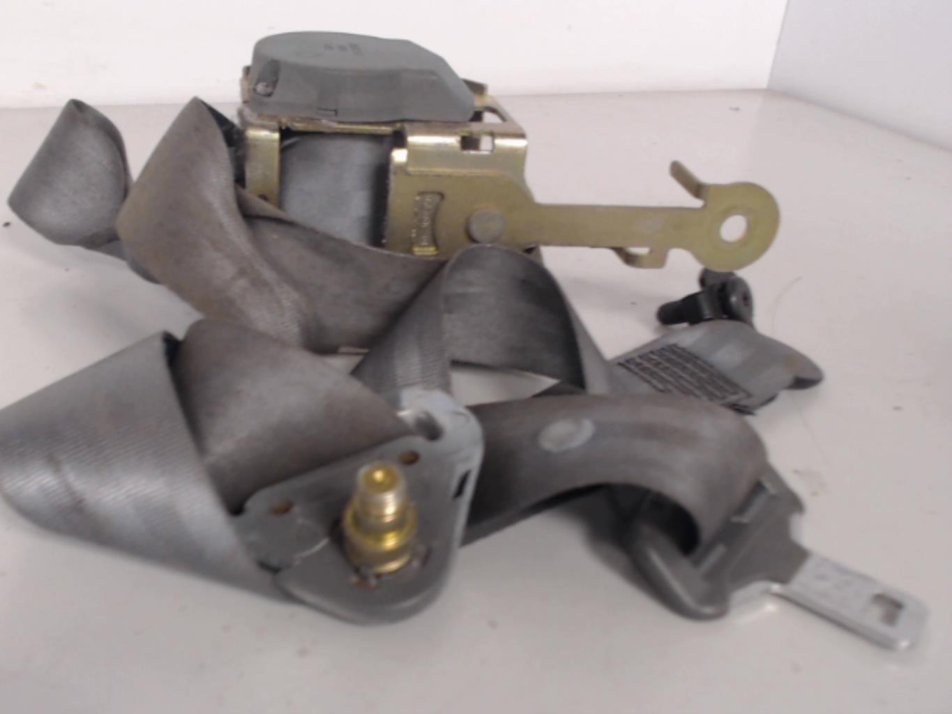 Ceinture avant droit RENAULT CLIO 2 PHASE 2 Diesel - 1