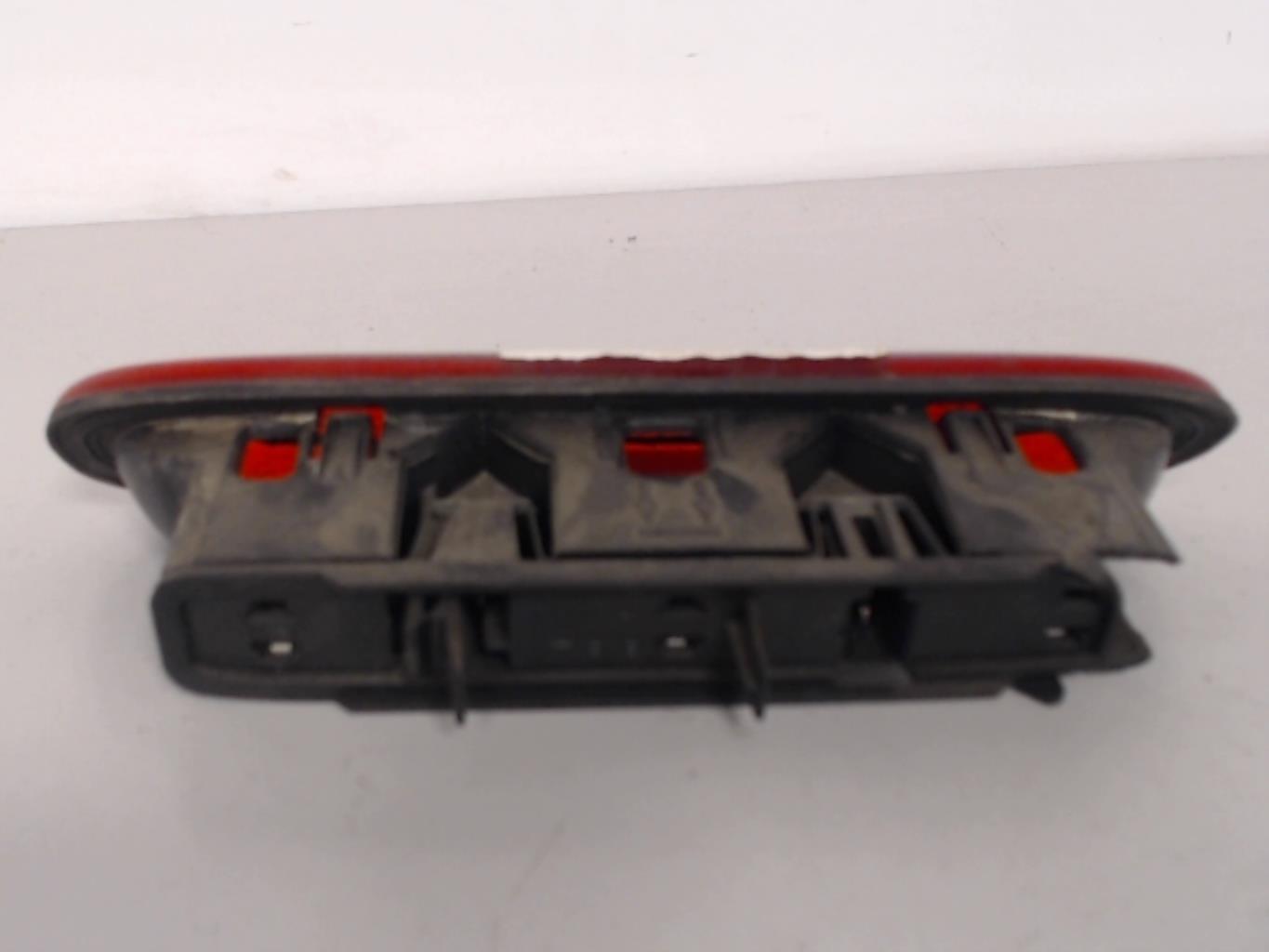 Feu arriere stop central RENAULT CLIO 1 PHASE 3 Essence - 1