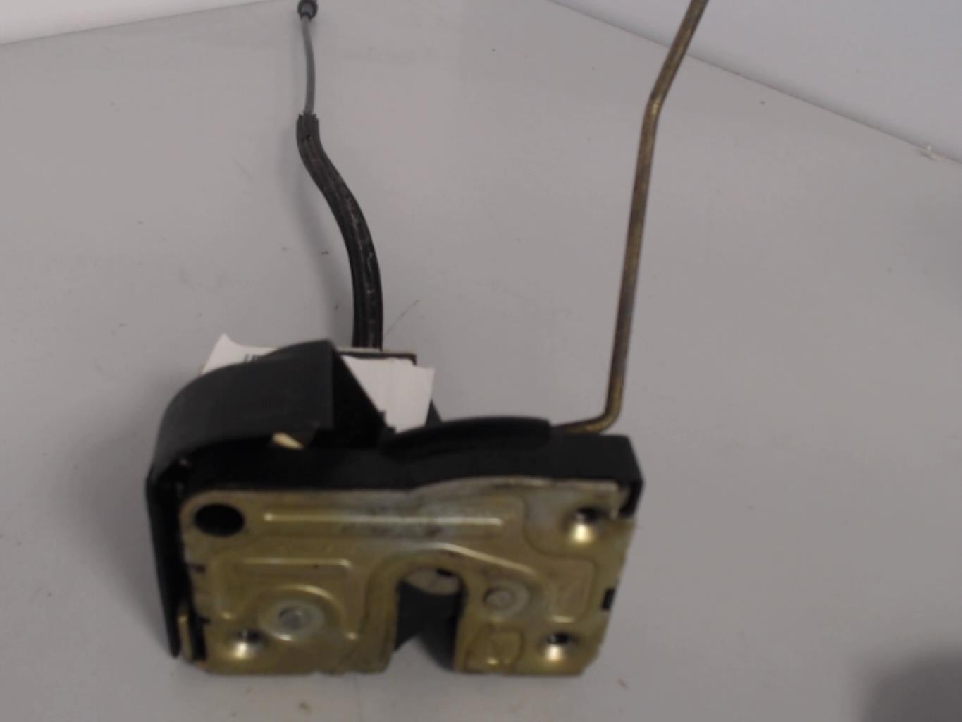 Serrure avant droit RENAULT CLIO 2 PHASE 2 Diesel - 1
