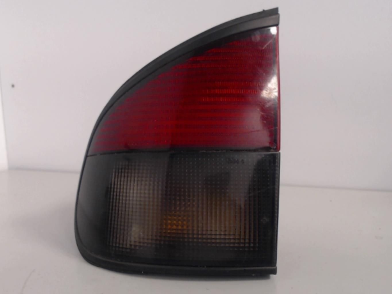 Fanale posteriore principale sinistro (luci) RENAULT SAFRANE PHASE 1 Diésel - 1