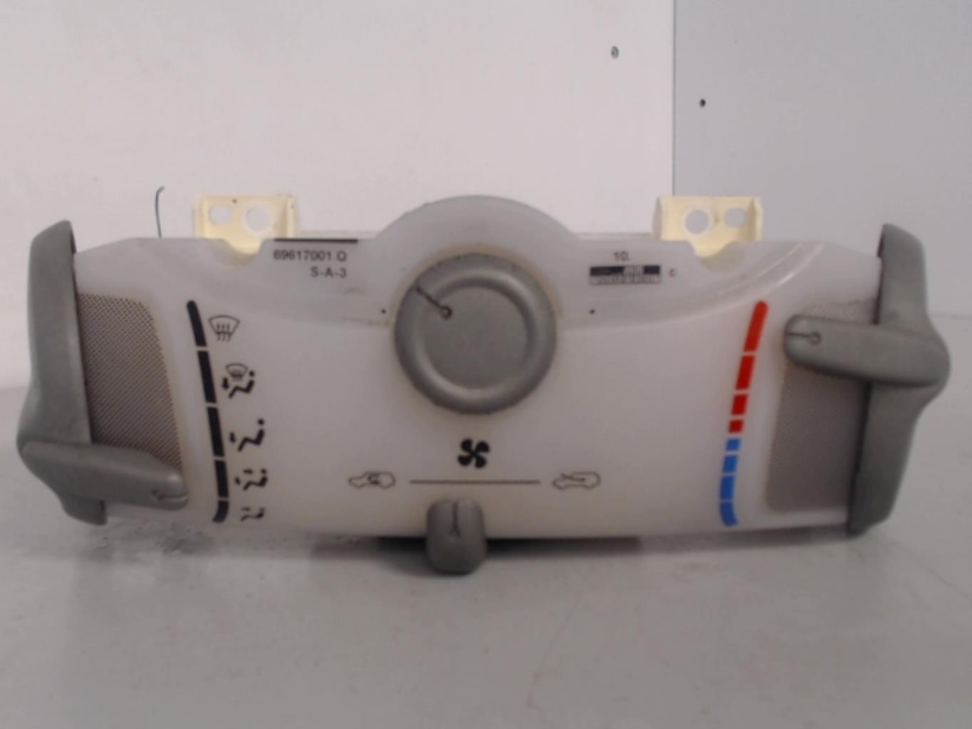 Commande chauffage PEUGEOT 107 PHASE 1 Essence - 1