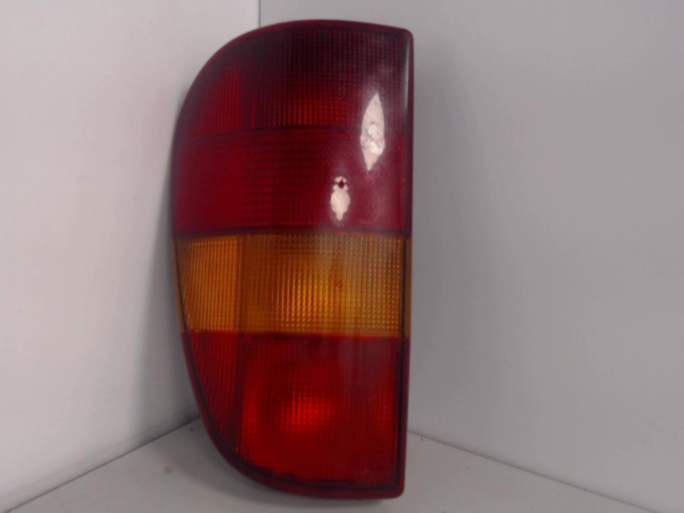 Fanale posteriore principale sinistro (luci) VOLKSWAGEN CADDY 2 Diésel - 1
