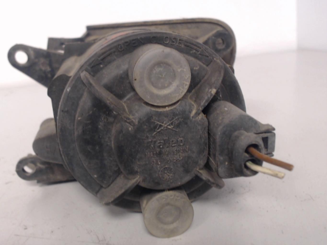 Fendinebbia destro (luci) AUDI A4 1 AVANT PHASE 2 BREAK Gasolina - 1