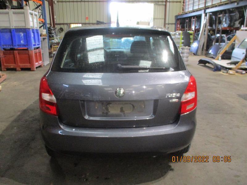 Bouton de coffre SKODA FABIA 2 PHASE 2 Diesel - 1
