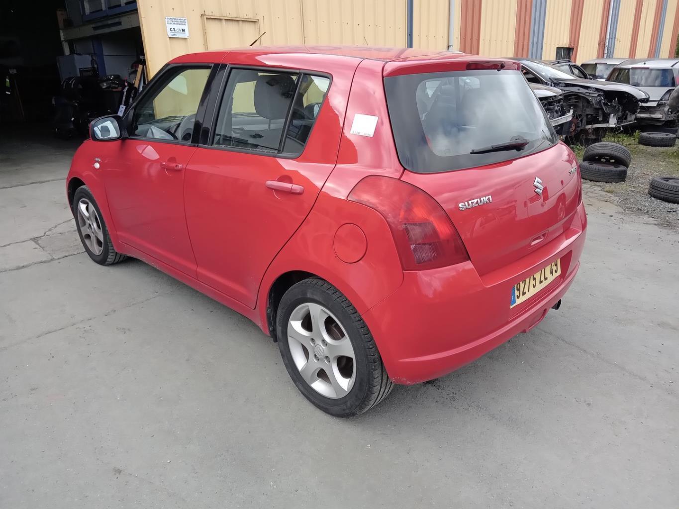 Fanale posteriore principale sinistro (luci) SUZUKI SWIFT 3 Diésel - 1