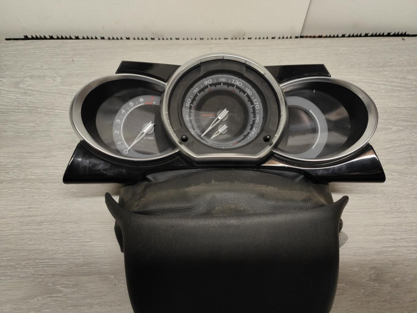 Compteur CITROEN DS3 PHASE 1 Essence - 1