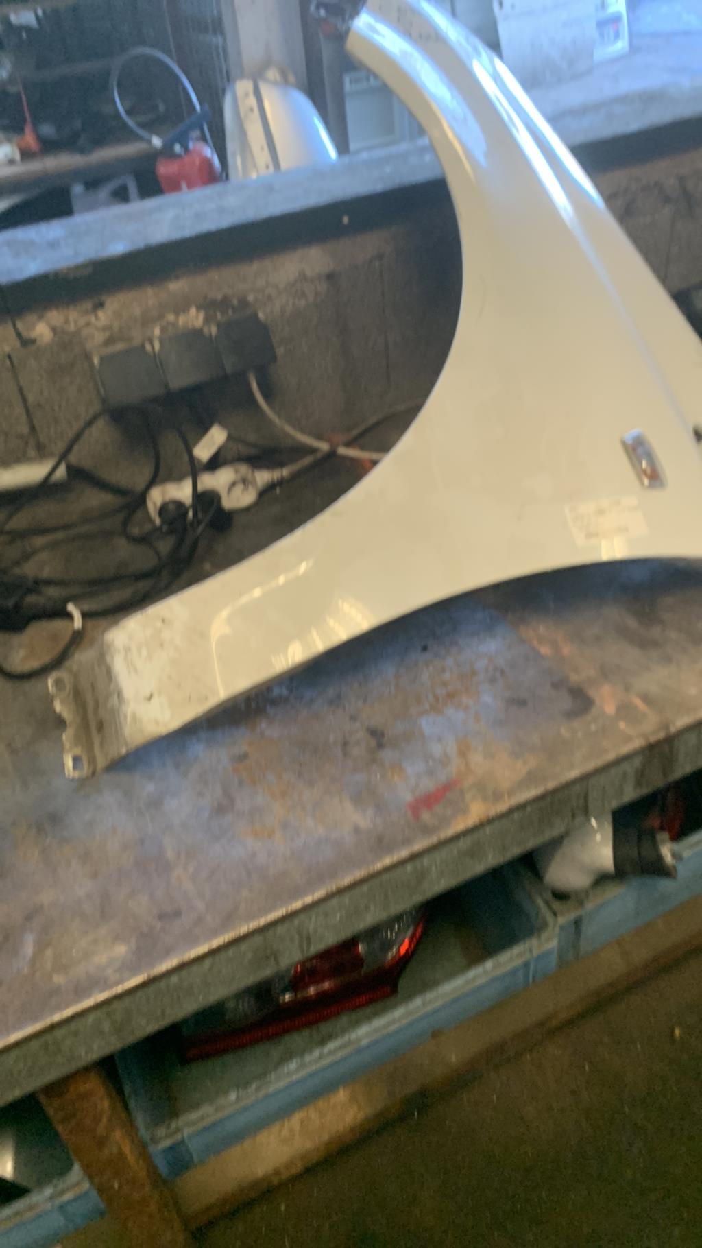 Aile avant gauche OPEL CORSA D PHASE 1 Diesel - 1