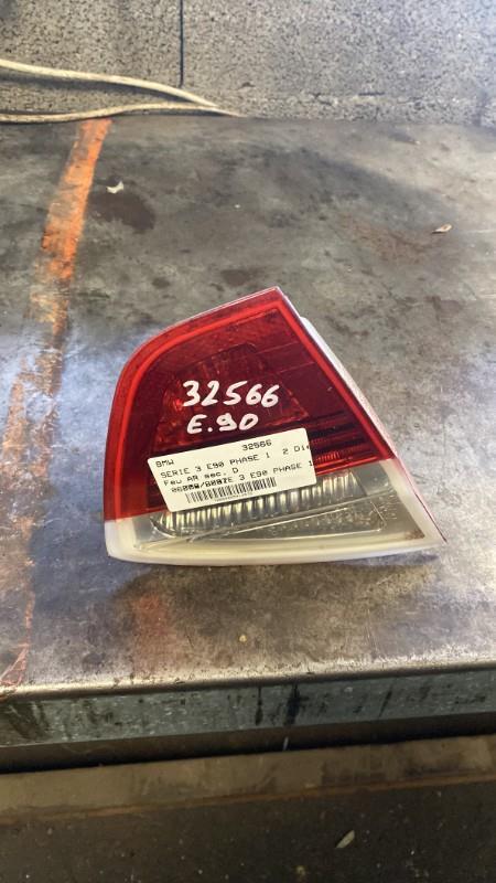 Feu arriere secondaire droit (feux) BMW SERIE 3 E90 PHASE 1 Diesel - 1