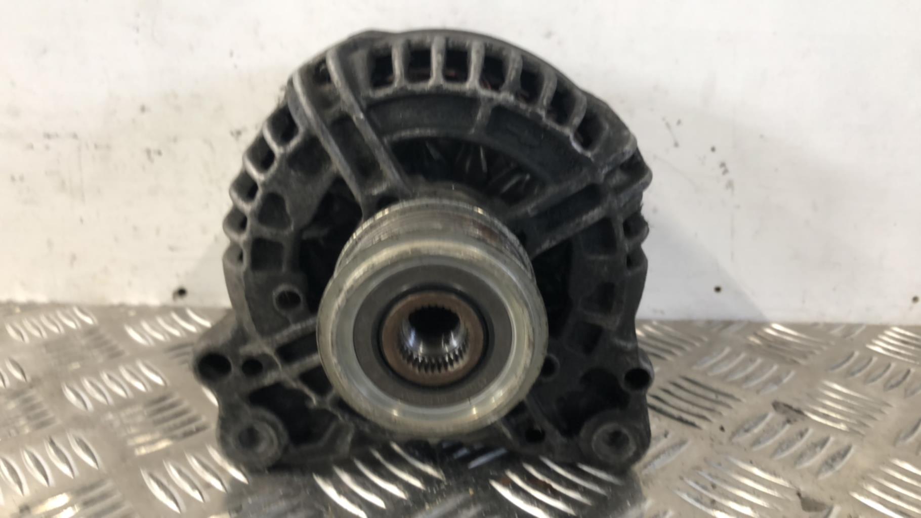 Alternateur VOLKSWAGEN GOLF 6 Diesel - 1