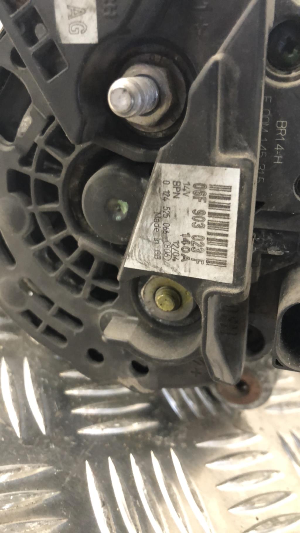 Alternateur VOLKSWAGEN GOLF 5 Diesel - 1