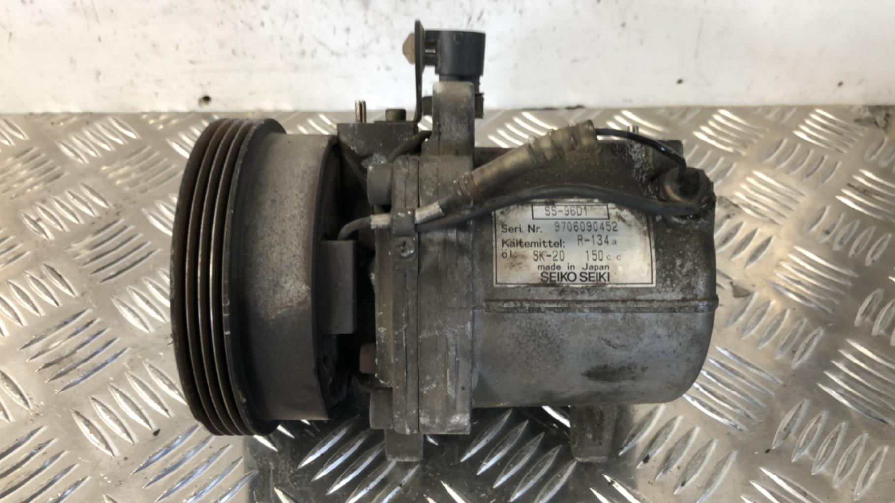 Compresseur clim BMW SERIE 3 E36 COMPACT Essence - 1