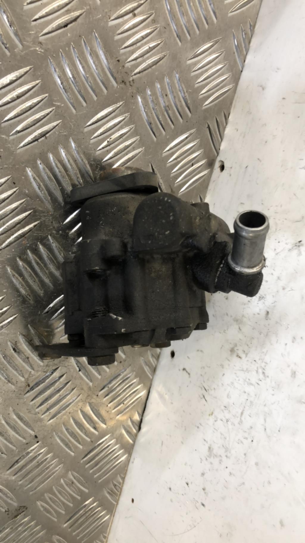 Pompe de direction BMW SERIE 3 E36 COMPACT Essence - 1
