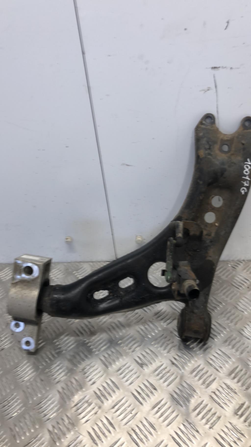 Triangle avant gauche VOLKSWAGEN GOLF 6 Diesel - 1