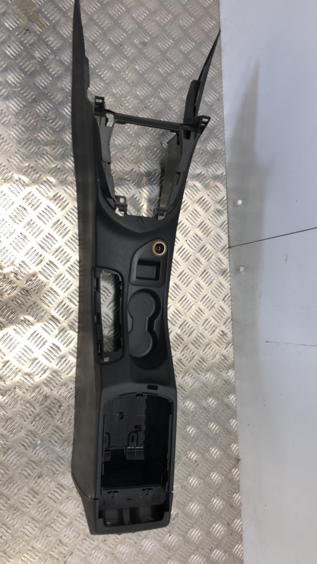 Console central (interieur plastique) PEUGEOT 308 1 PHASE 1 Diesel - 1