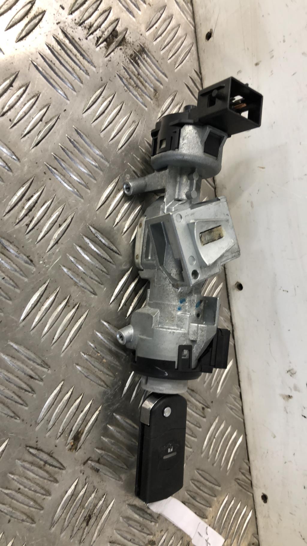 Neiman MAZDA 3 1 PHASE 1 Essence - 1
