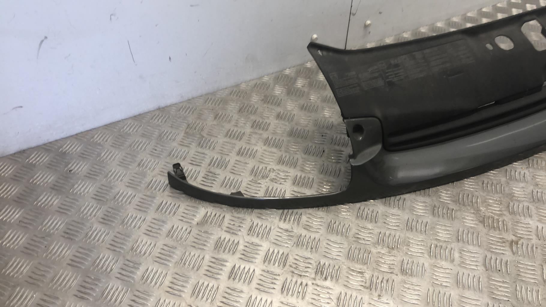Calandre RENAULT CLIO 2 PHASE 1 Essence - 1