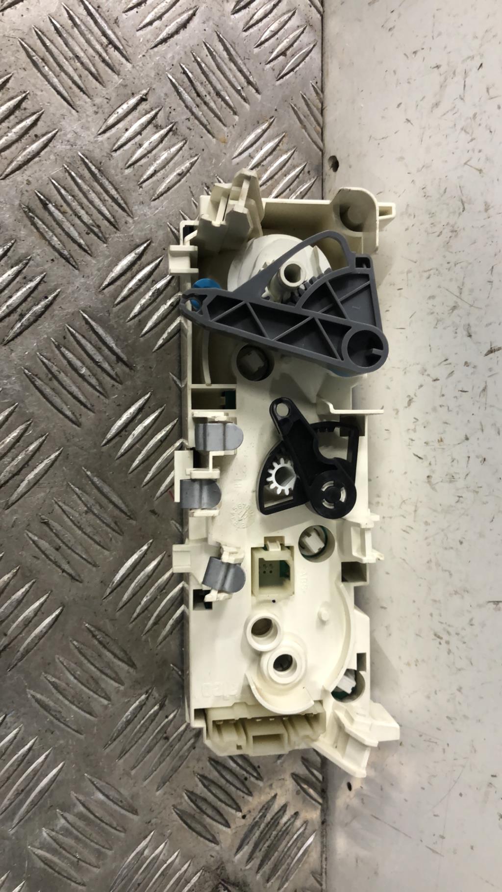 Commande chauffage PEUGEOT PARTNER 1 PHASE 2  - 1