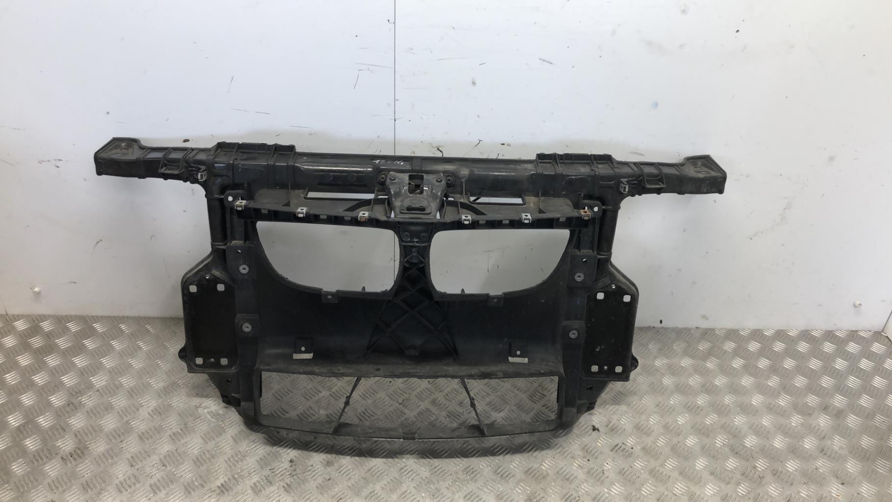 Face avant BMW SERIE 1 E87 PHASE 1  - 1