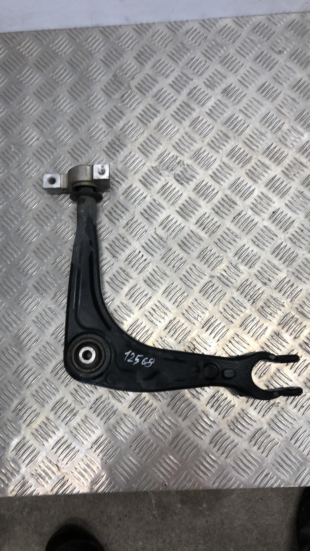 Triangle avant droit PEUGEOT 407 PHASE 2  - 1