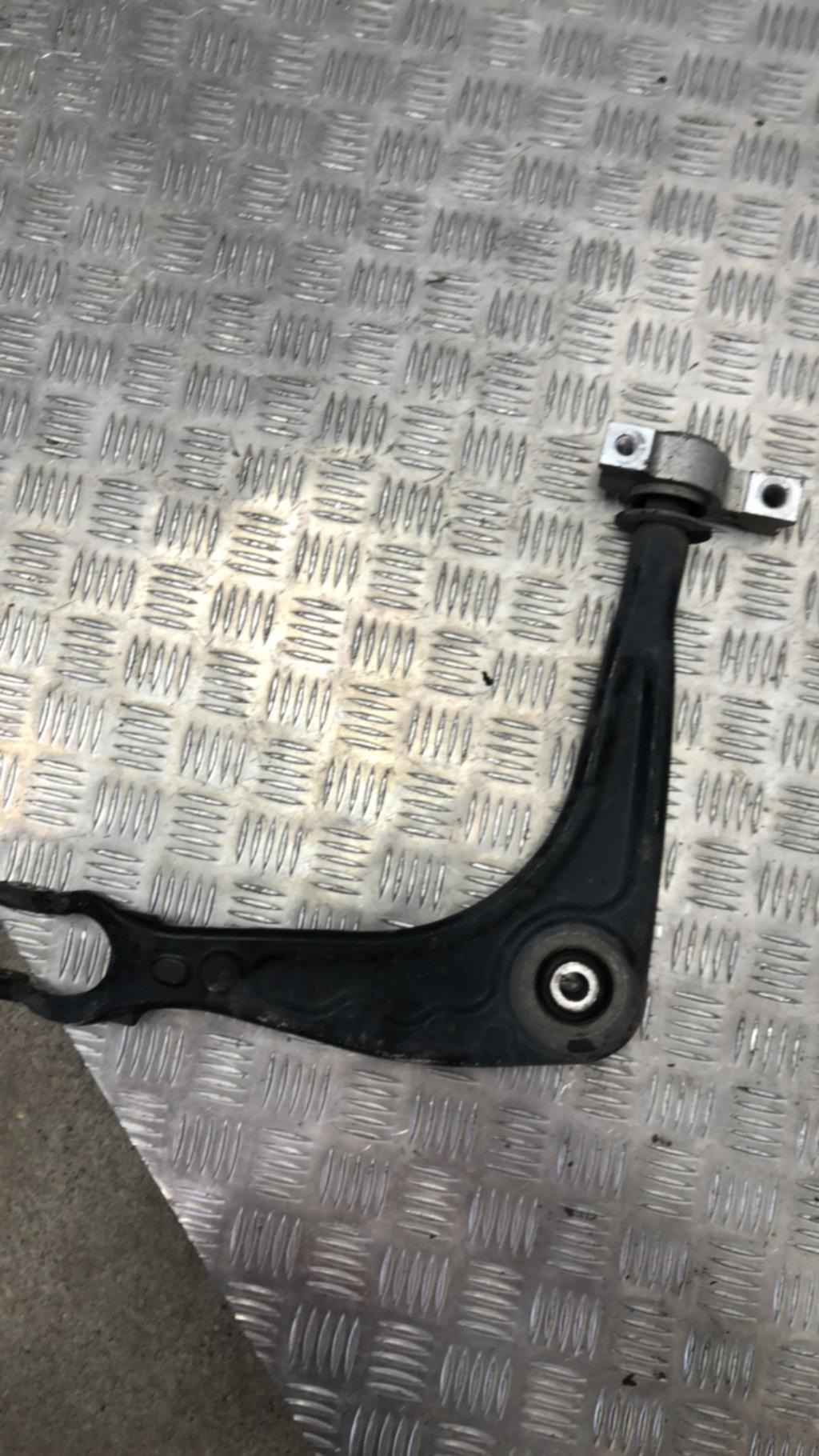 Triangle avant gauche PEUGEOT 407 PHASE 2  - 1