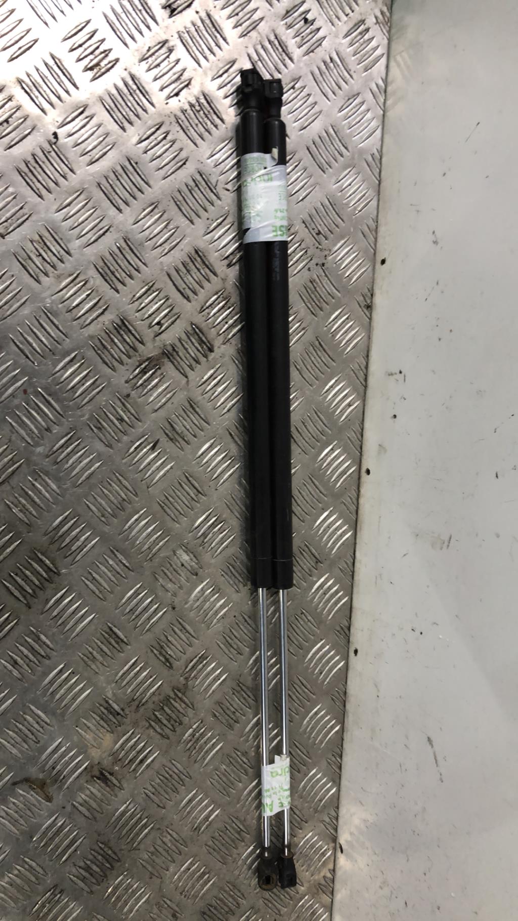 Verin de coffre PEUGEOT PARTNER 1 PHASE 2  - 1