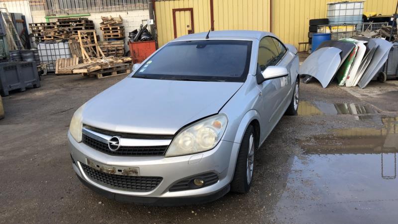 Compresseur clim OPEL ASTRA H TWINTOP CABRIOLET Essence - 1
