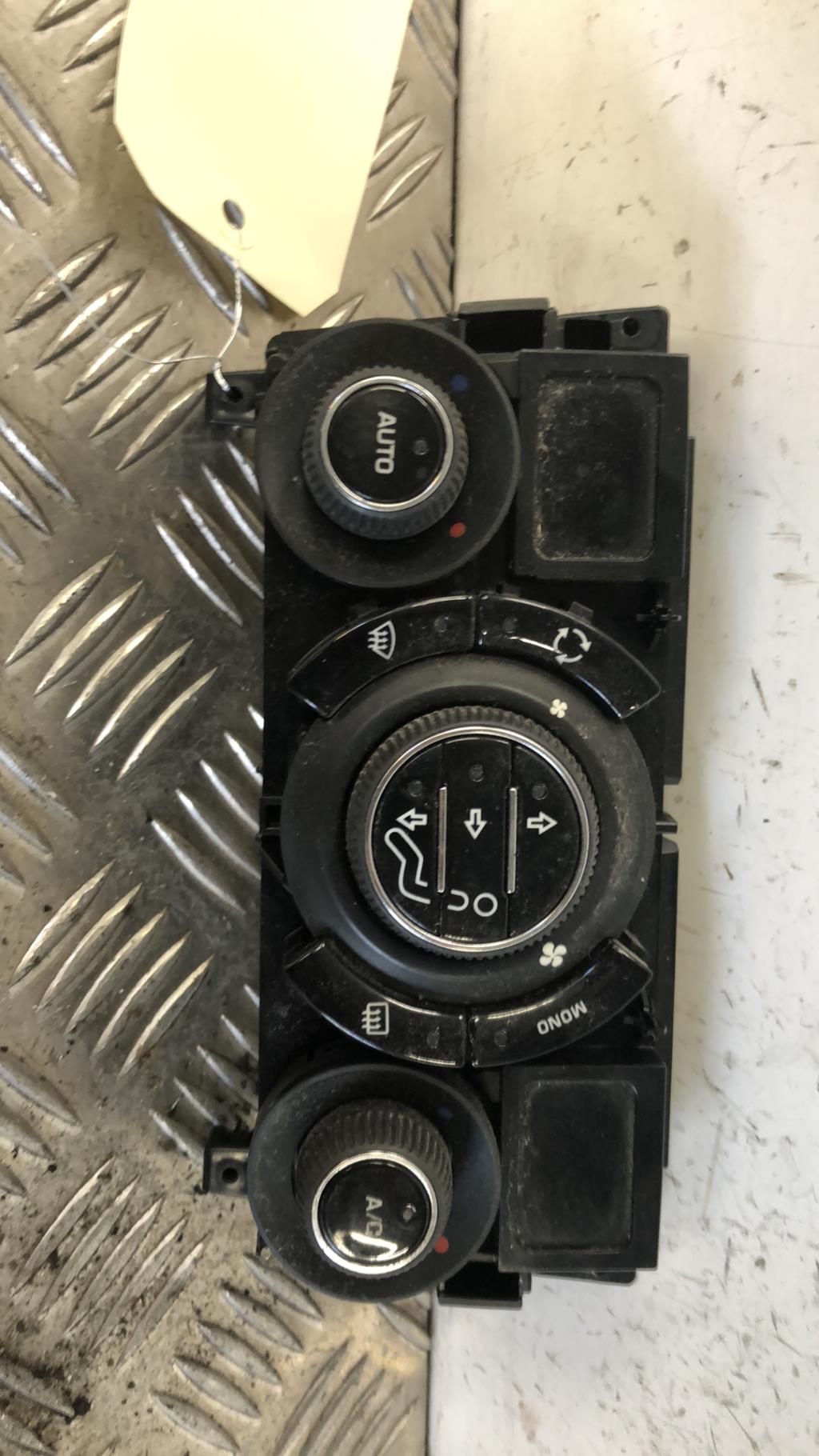 Commande chauffage CITROEN C3 PICASSO PHASE 1  - 1