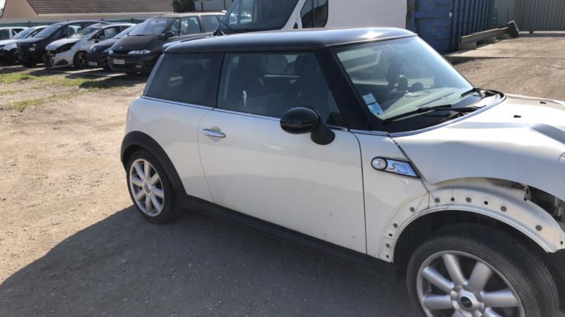 Aile avant droit MINI MINI 2 R56 PHASE 1 Essence - 1