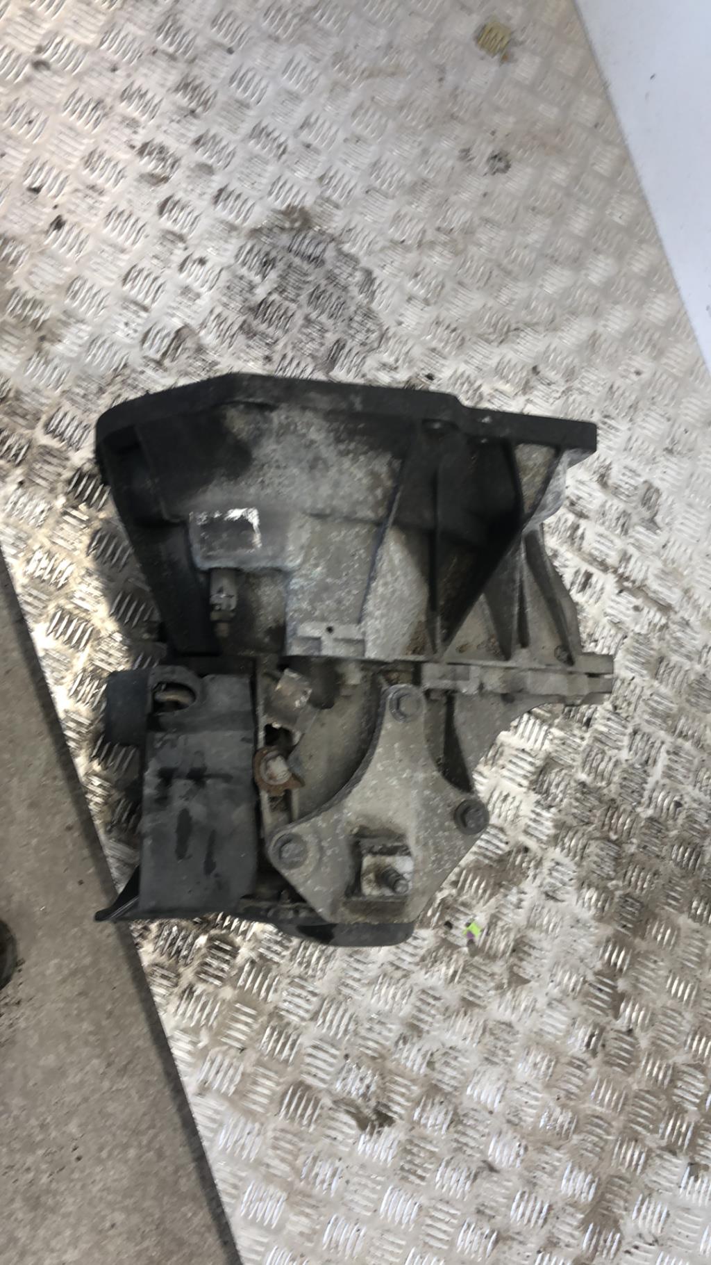 Boite de vitesses FORD FIESTA 5 PHASE 1 Diesel - 1