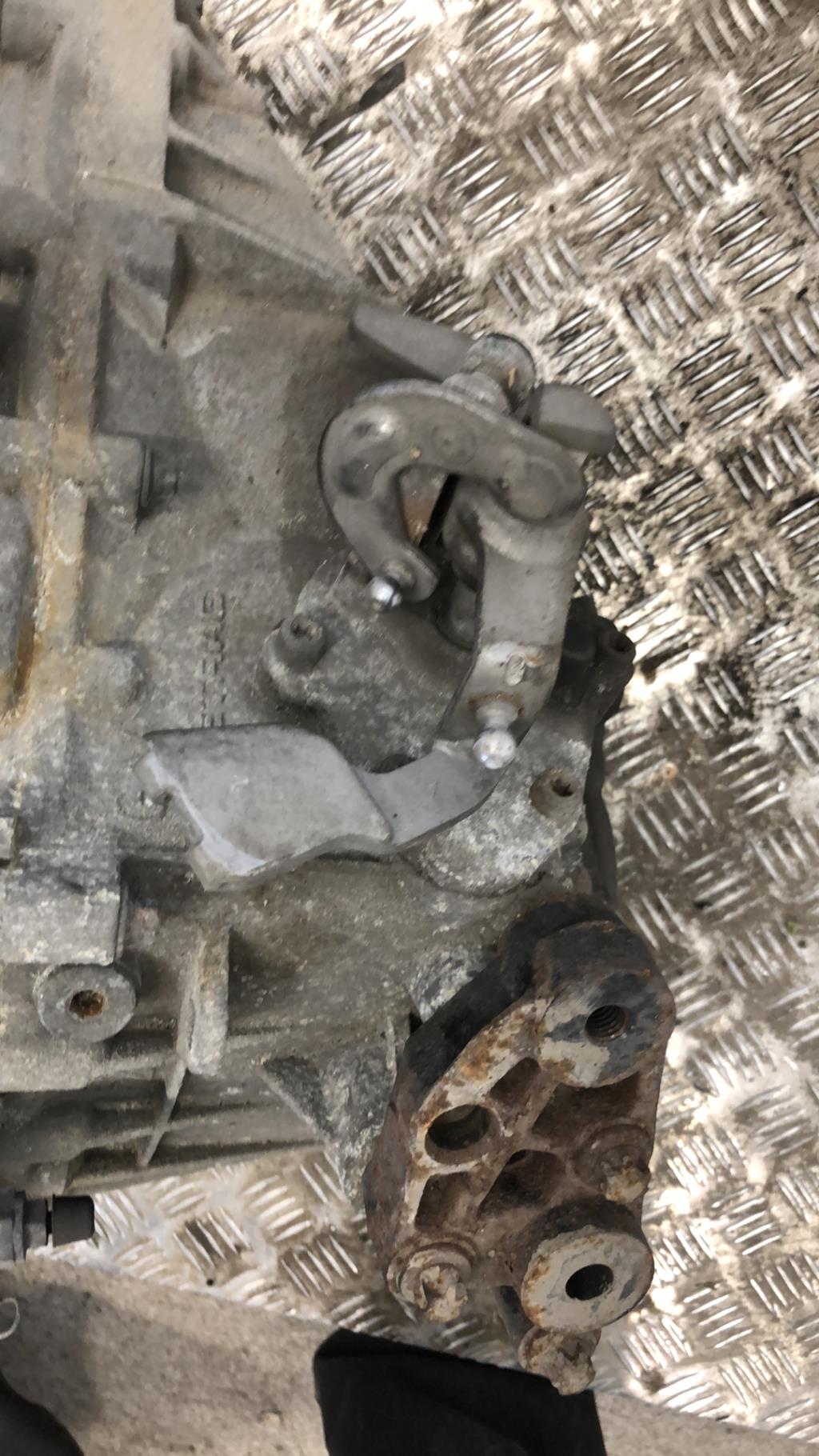 Boite de vitesses OPEL MERIVA A PHASE 1 Diesel - 1