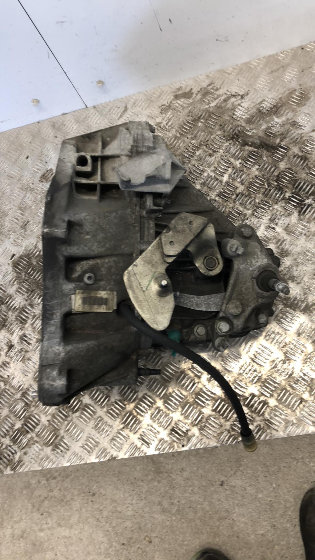 Boite de vitesses RENAULT CLIO 3 PHASE 1 Essence - 1