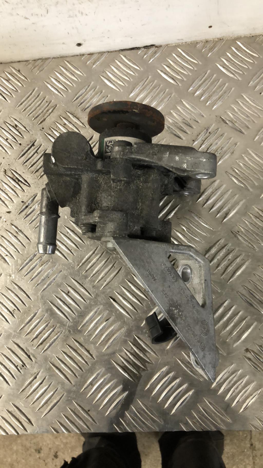 Pompe de direction BMW SERIE 3 E90 PHASE 1 Essence - 1