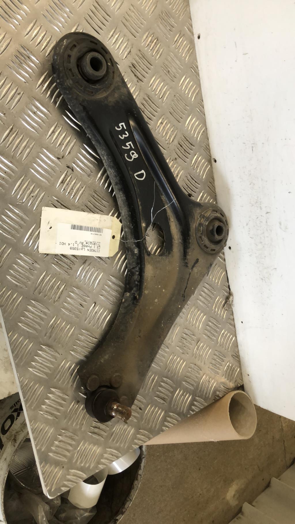 Triangle avant droit CITROEN C3 1 PHASE 1 Diesel - 1